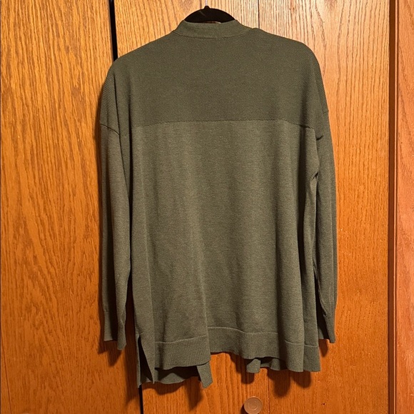 Time and Tru Forest Green Cardigan Sweater - Picture 4 of 5